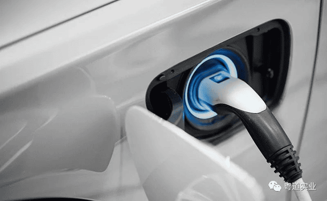 Why Does Your EV Stop Charging Suddenly? Let’s Troubleshoot!