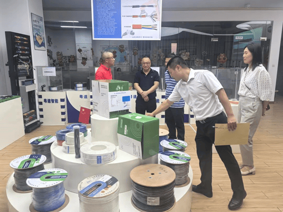 Goverment leader visit YUEDAO factory and discussed a new chapter in the development of the company